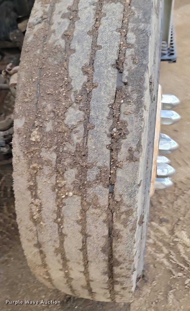 image for item DP5677 1992 White GMC  WG crane truck