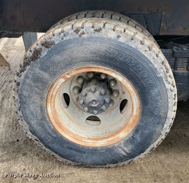 image for item DP5677 1992 White GMC  WG crane truck