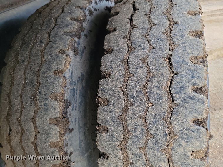 image for item DP5677 1992 White GMC  WG crane truck