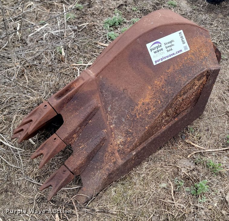 image for item DP5678 Hensley  22