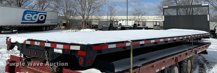 image for item DQ0620 Tafco flatbed