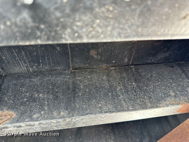 image for item DQ0620 Tafco flatbed