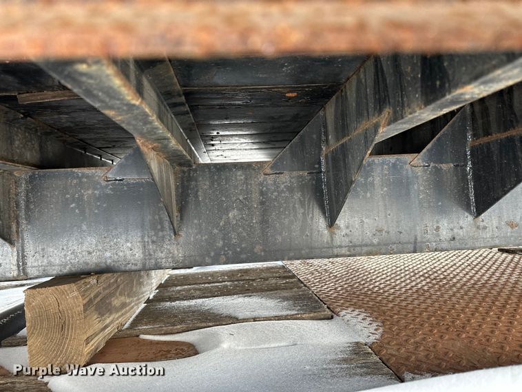 image for item DQ0620 Tafco flatbed