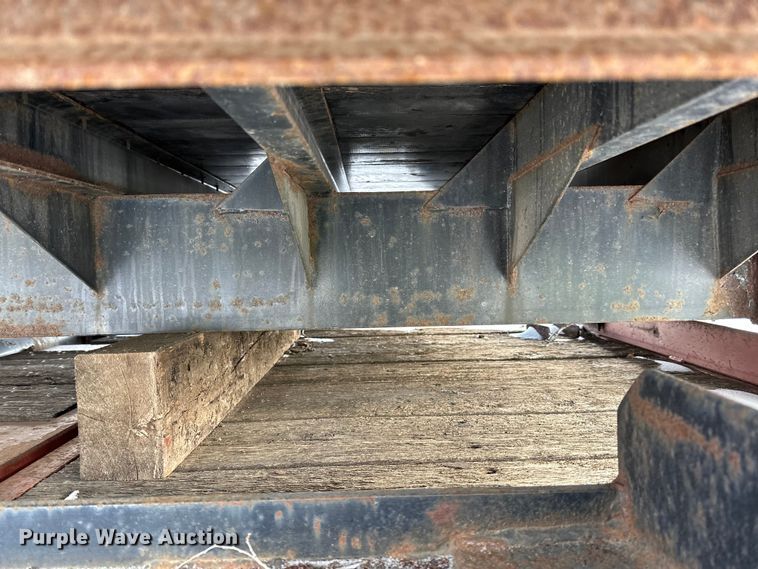 image for item DQ0620 Tafco flatbed