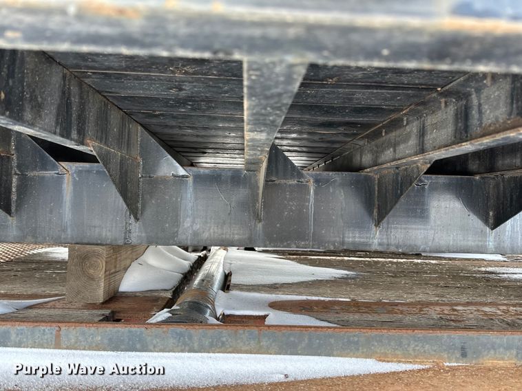 image for item DQ0620 Tafco flatbed