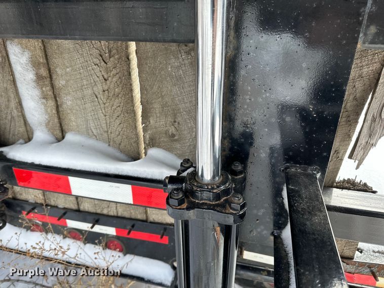 image for item DQ0621 2007 Towmaster T50 equipment trailer