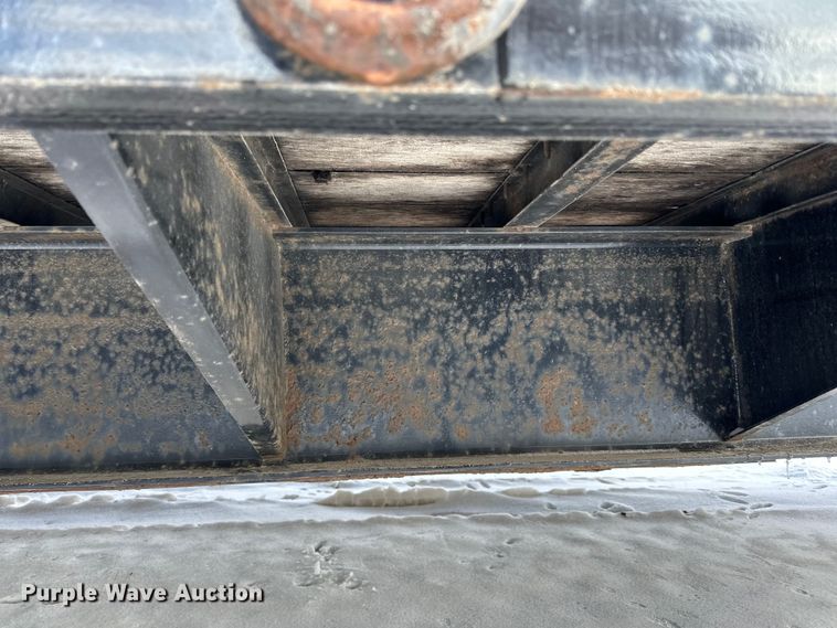 image for item DQ0621 2007 Towmaster T50 equipment trailer