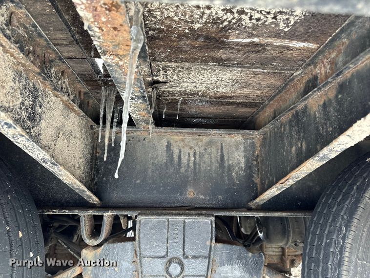 image for item DQ0621 2007 Towmaster T50 equipment trailer