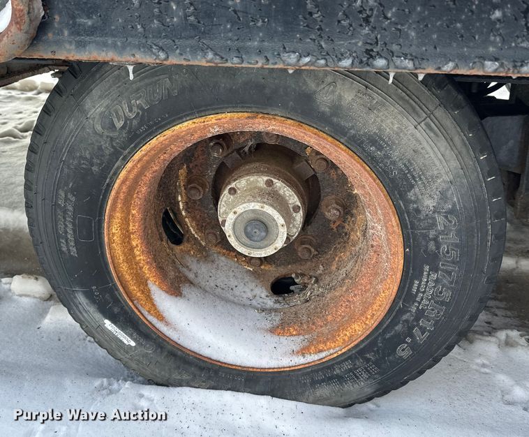 image for item DQ0621 2007 Towmaster T50 equipment trailer