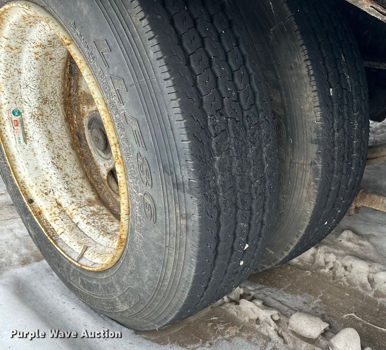 image for item DQ0621 2007 Towmaster T50 equipment trailer