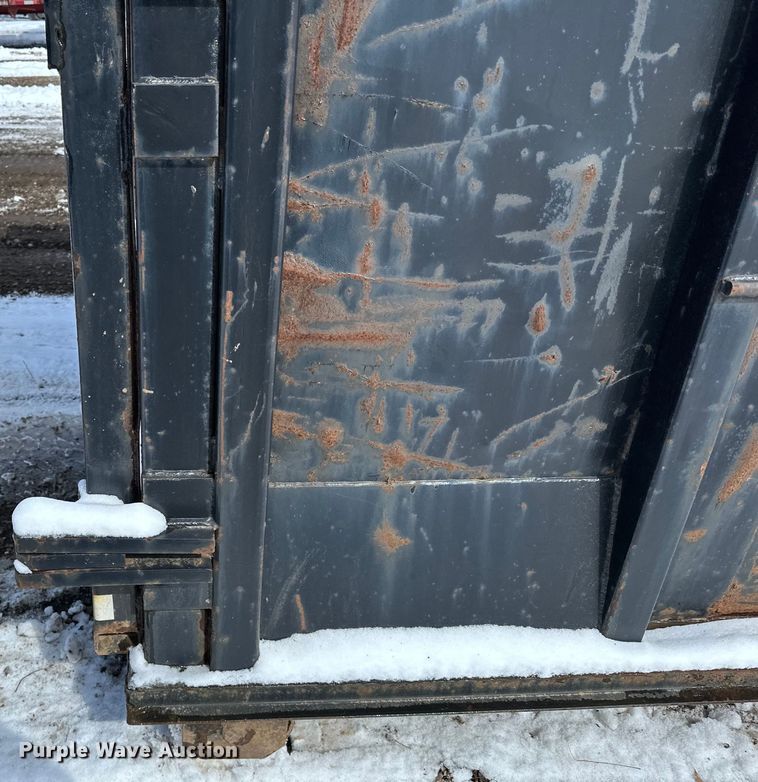 image for item DQ0622 K&H Welding roll-off dumpster