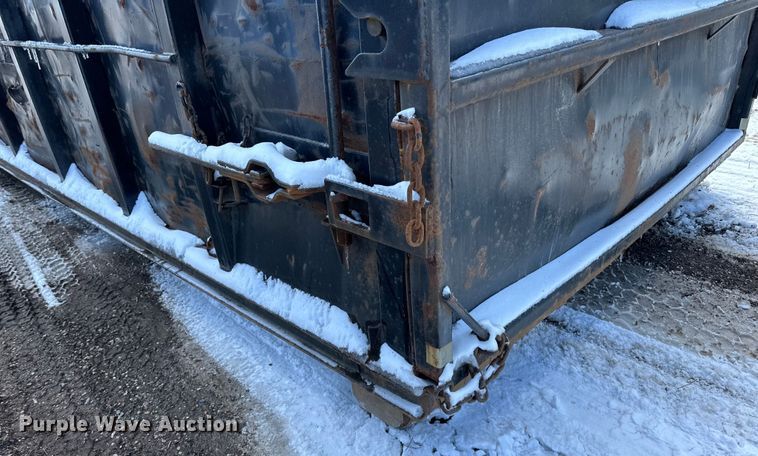 image for item DQ0622 K&H Welding roll-off dumpster