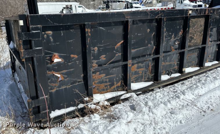 image for item DQ0626 K&H Welding roll-off dumpster