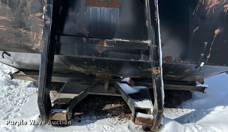 image for item DQ0626 K&H Welding roll-off dumpster