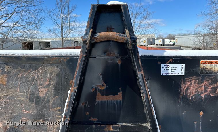 image for item DQ0626 K&H Welding roll-off dumpster