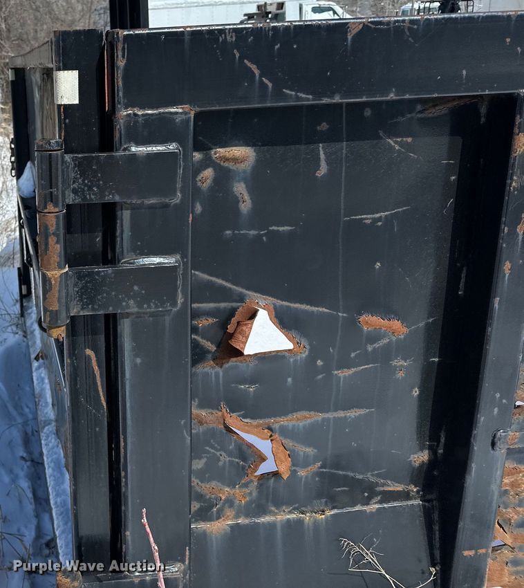 image for item DQ0626 K&H Welding roll-off dumpster