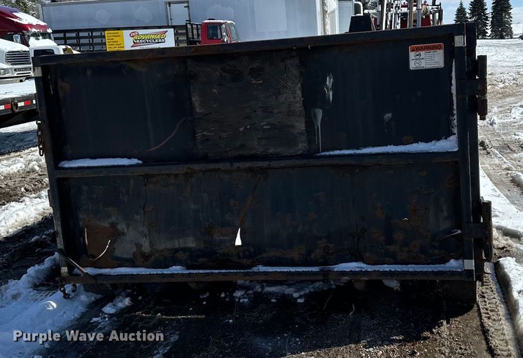 image for item DQ0627 K&H Welding roll-off dumpster