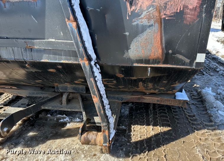 image for item DQ0627 K&H Welding roll-off dumpster