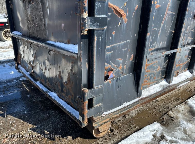 image for item DQ0627 K&H Welding roll-off dumpster