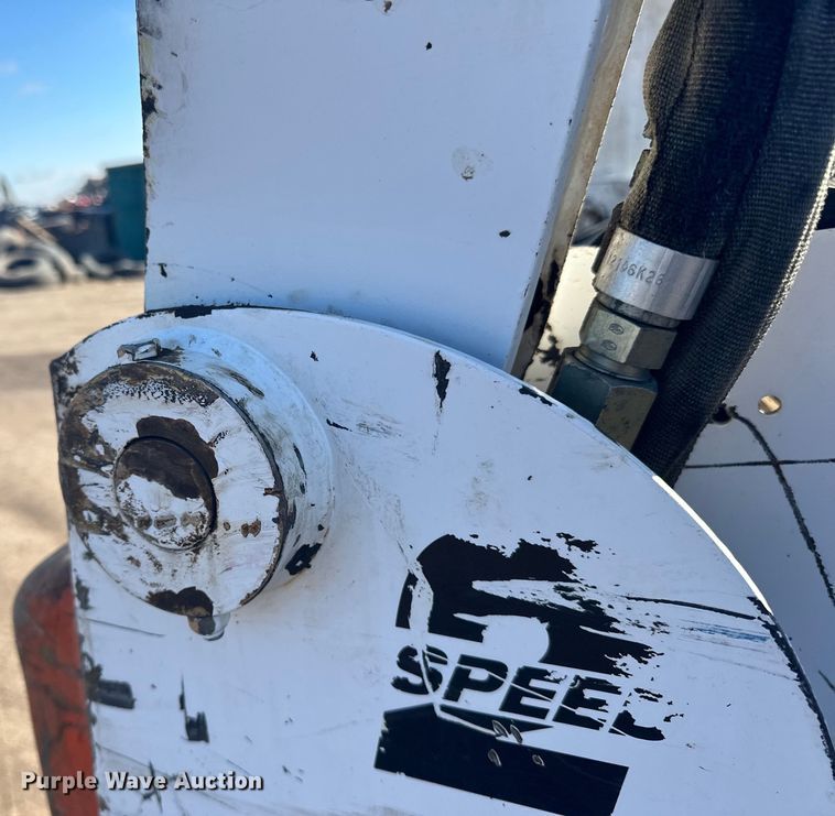 image for item DQ0743 2006 Bobcat S250 skid steer loader