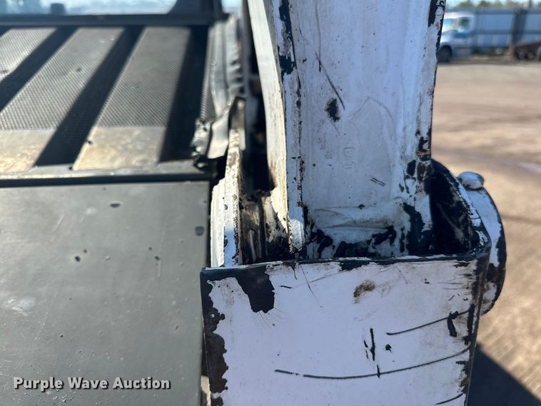 image for item DQ0743 2006 Bobcat S250 skid steer loader