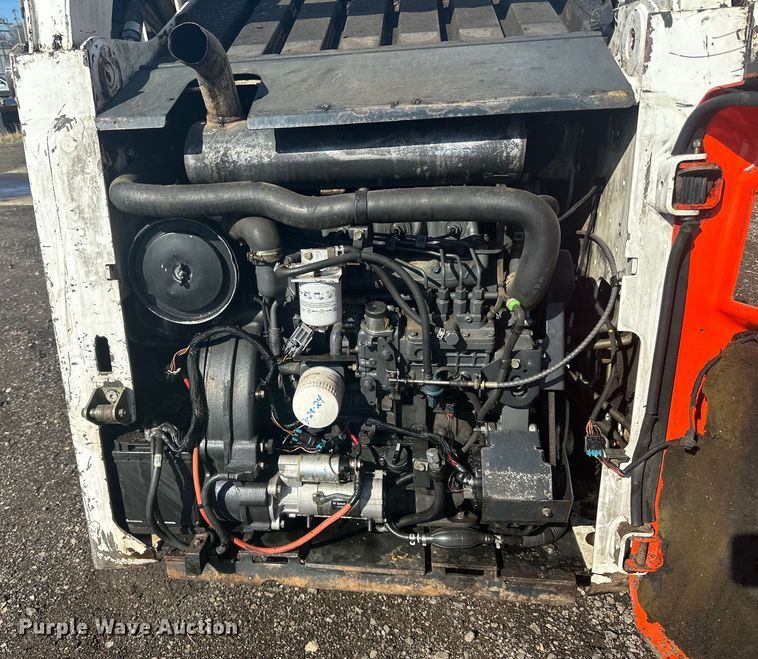 image for item DQ0743 2006 Bobcat S250 skid steer loader