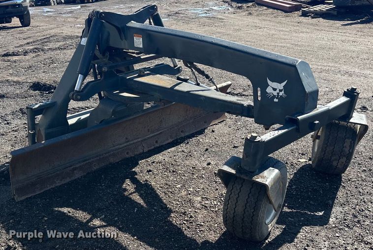 image for item DQ0744 Bobcat  Grader skid steer grader