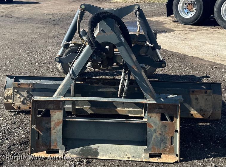 image for item DQ0744 Bobcat  Grader skid steer grader