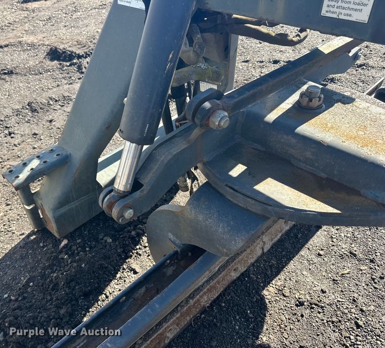 image for item DQ0744 Bobcat  Grader skid steer grader