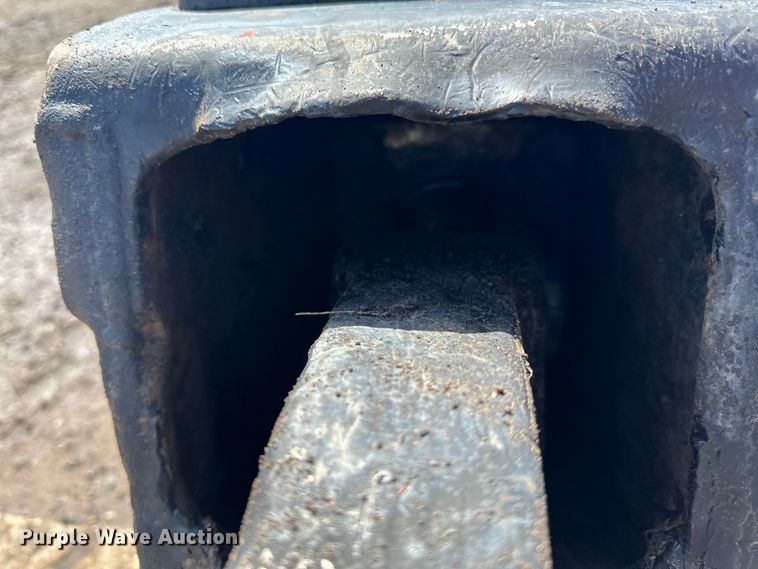 image for item DQ0746 Labounty MSD 7R skid steer shear