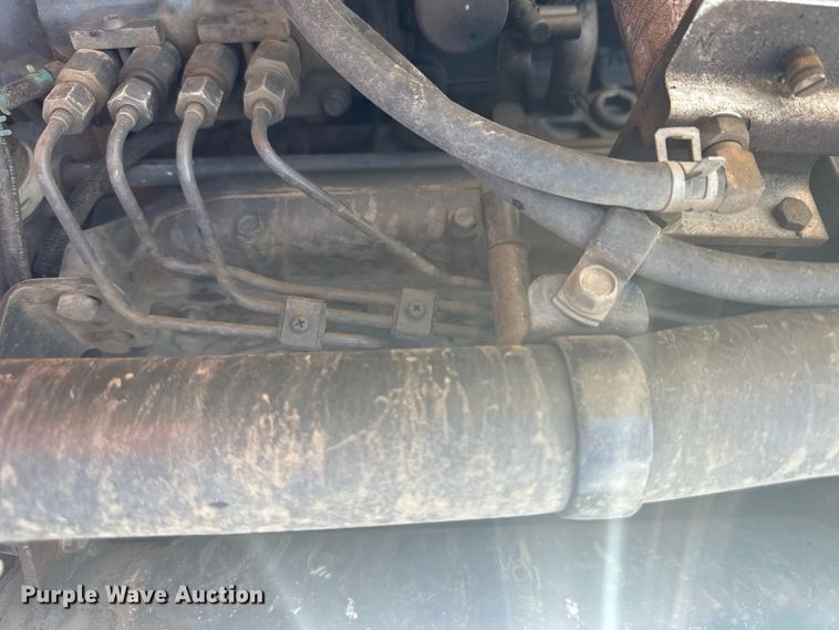 image for item DQ0747 2005 Bobcat  S250 skid steer loader