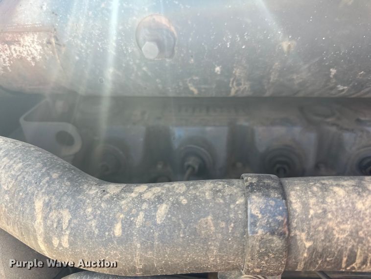 image for item DQ0747 2005 Bobcat  S250 skid steer loader