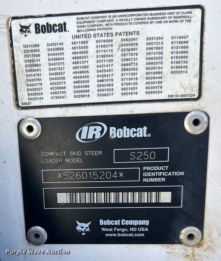 image for item DQ0747 2005 Bobcat  S250 skid steer loader