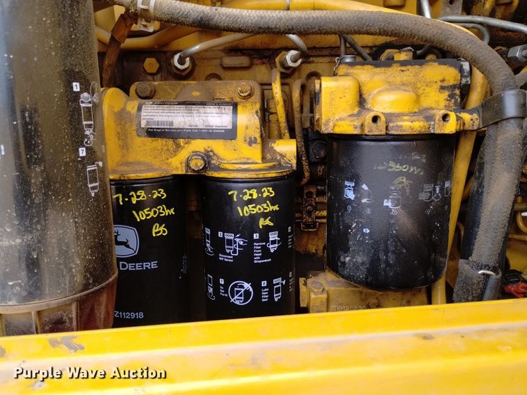 image for item DQ6047 2015 John Deere 772G motor grader