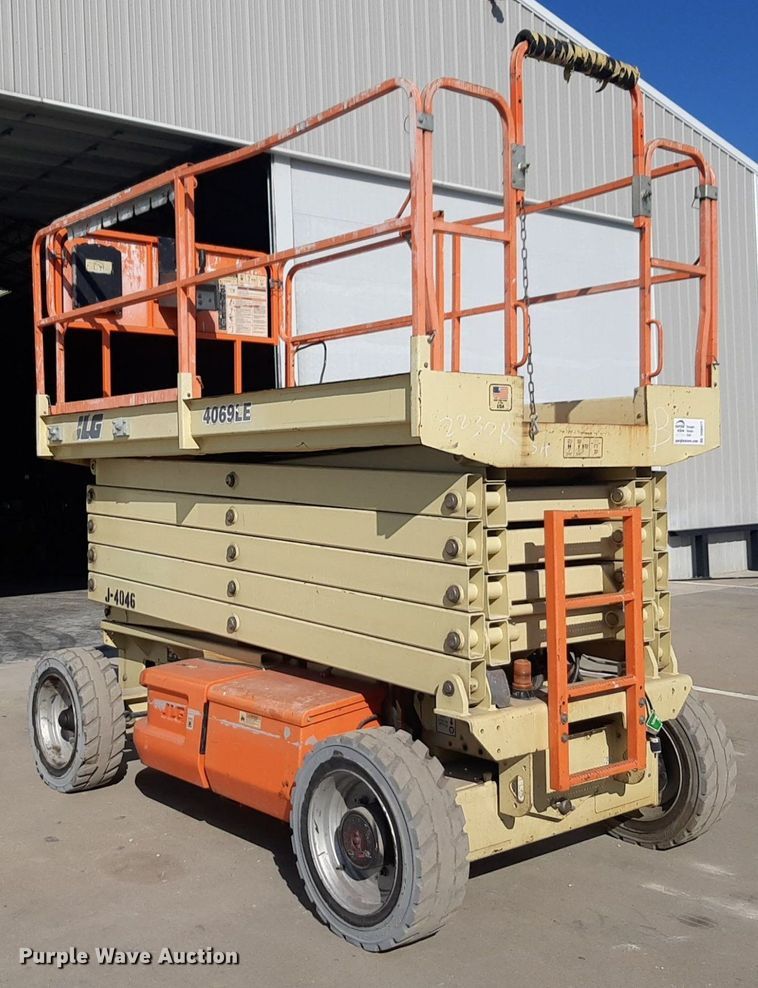 image for item DQ6977 2012 JLG 4069LE  scissor lift