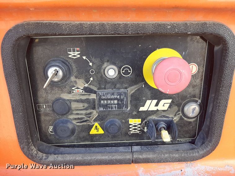 image for item DQ6977 2012 JLG 4069LE  scissor lift