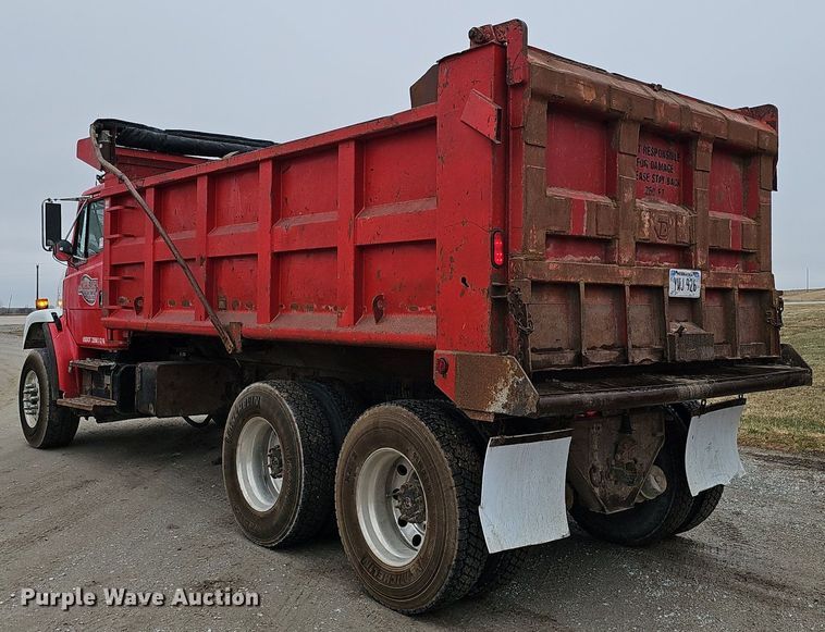 image for item DQ8638 2003 Freightliner FL80 dump truck