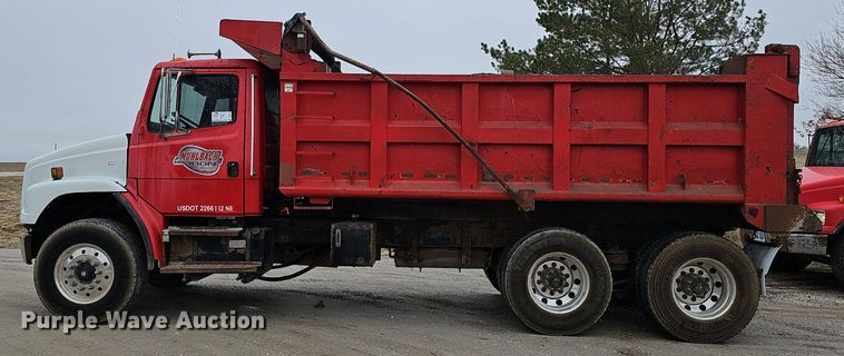 image for item DQ8638 2003 Freightliner FL80 dump truck