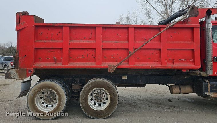 image for item DQ8638 2003 Freightliner FL80 dump truck