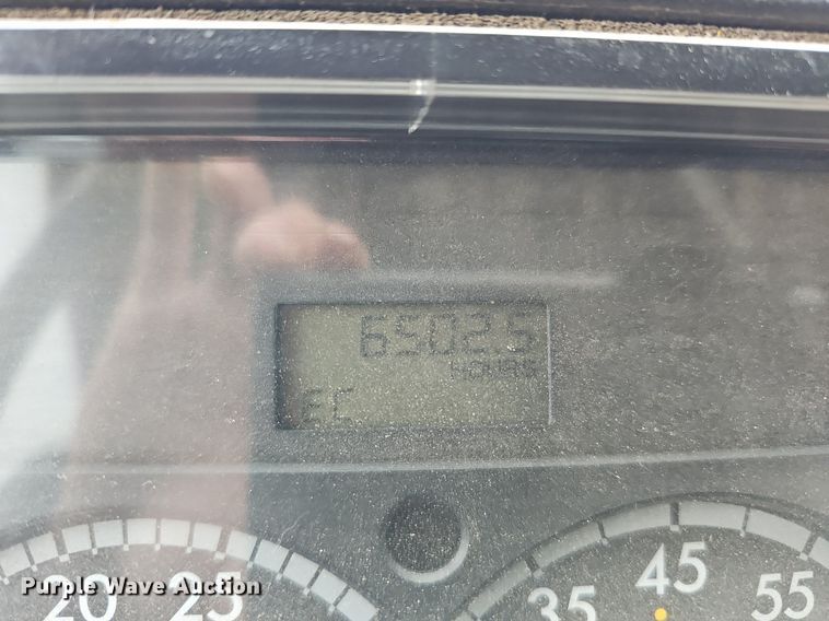 image for item DQ8638 2003 Freightliner FL80 dump truck