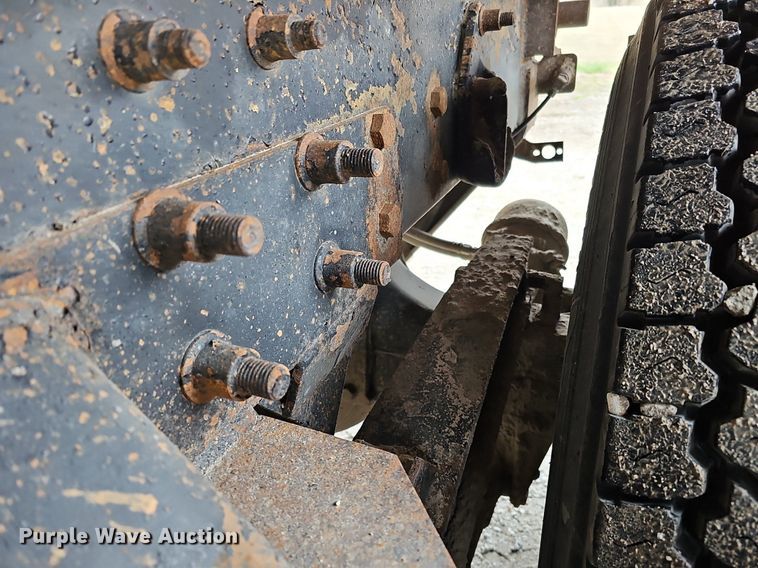 image for item DQ8638 2003 Freightliner FL80 dump truck