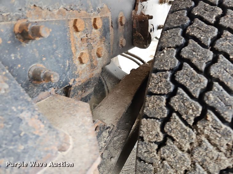 image for item DQ8638 2003 Freightliner FL80 dump truck