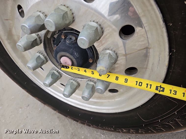 image for item DQ8638 2003 Freightliner FL80 dump truck