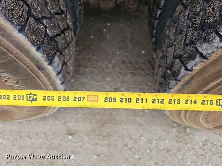 image for item DQ8638 2003 Freightliner FL80 dump truck