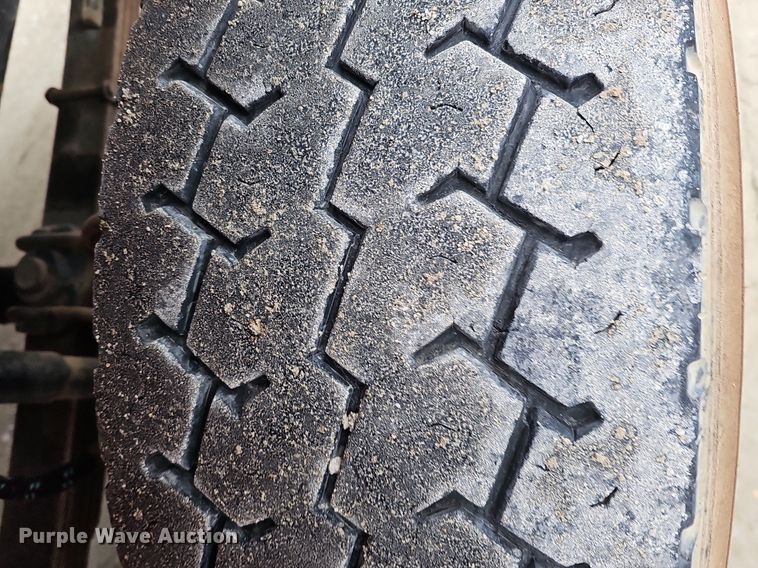 image for item DQ8638 2003 Freightliner FL80 dump truck