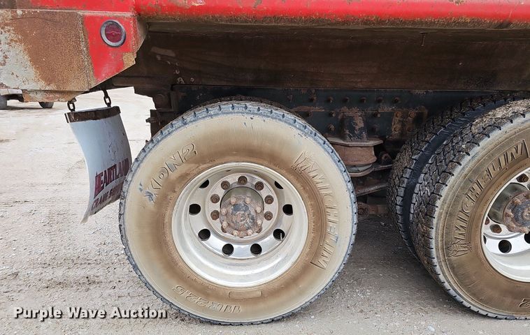 image for item DQ8638 2003 Freightliner FL80 dump truck