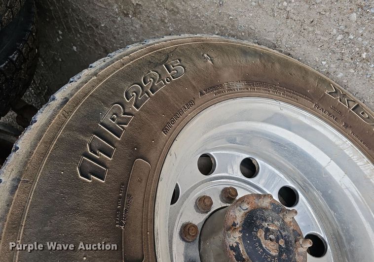 image for item DQ8638 2003 Freightliner FL80 dump truck