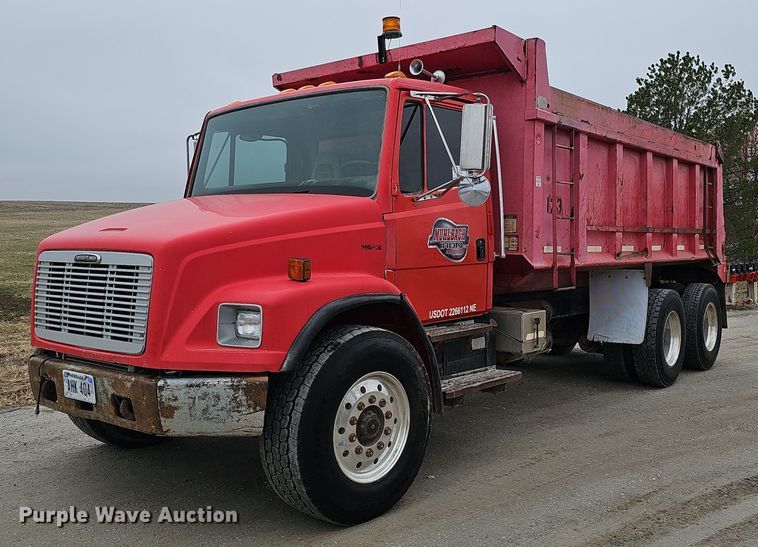 image for item DQ8639 1999 Freightliner FL80 dump truck
