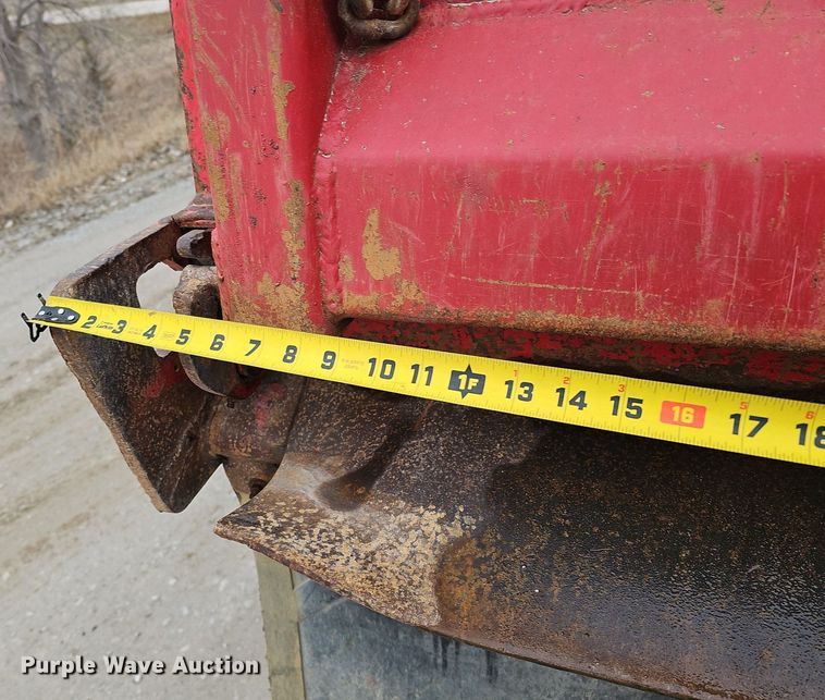 image for item DQ8639 1999 Freightliner FL80 dump truck