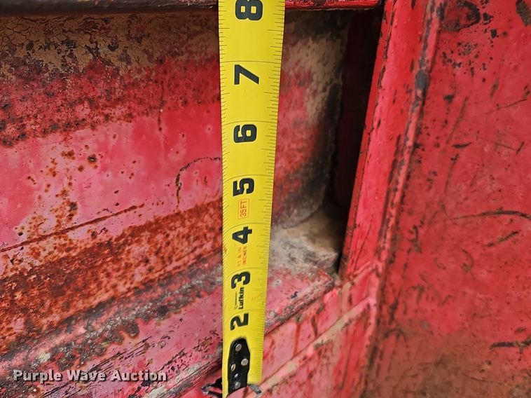 image for item DQ8639 1999 Freightliner FL80 dump truck